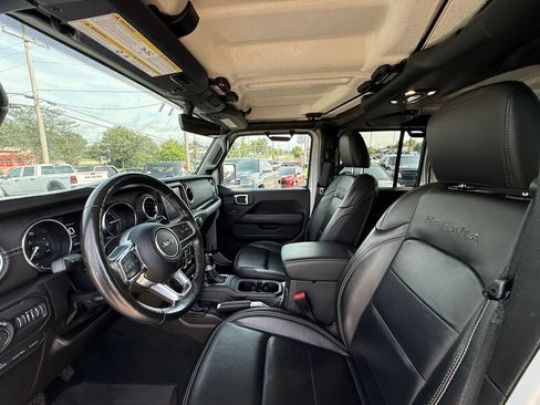 Used 2022 Jeep Wrangler Unlimited Sahara w/ Cold Weather Group AWD/4WD image 14