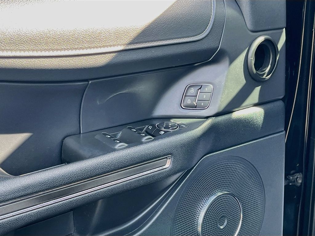 Used 2022 Ford Expedition XLT RWD image 18