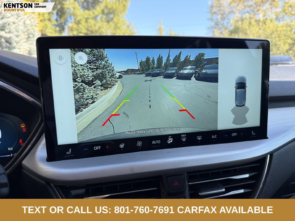 Used 2025 Ford Escape Platinum AWD/4WD image 24