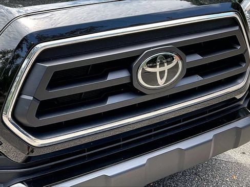 Used 2023 Toyota Tacoma SR5 RWD image 32