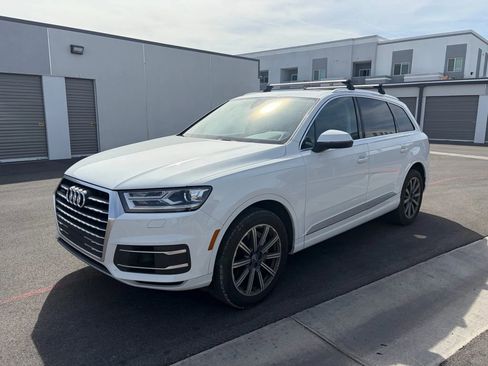 Used 2017 Audi Q7 3.0T Premium Plus w/ Premium Plus Package image 2