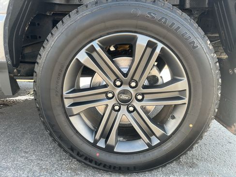 Used 2021 Ford F150 Lariat w/ Equipment Group 502A High AWD/4WD image 10