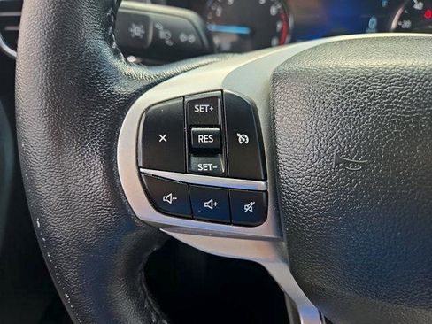 Certified 2023 Ford Explorer XLT w/ Equipment Group 202A AWD/4WD image 14