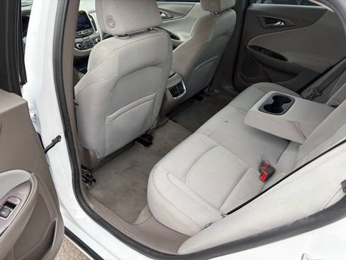Used 2022 Chevrolet Malibu LT FWD image 25