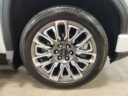 Certified 2024 GMC Sierra 1500 Denali Ultimate AWD/4WD image 41
