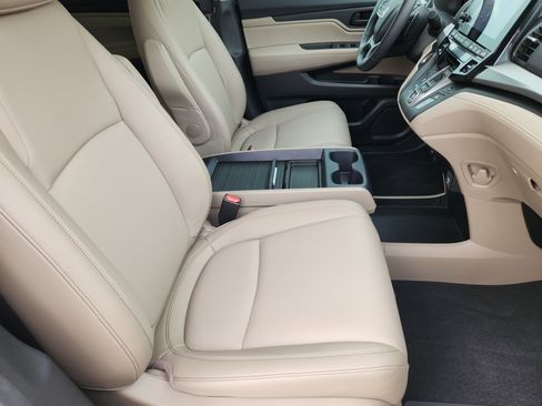Certified 2024 Honda Odyssey EX-L image 14
