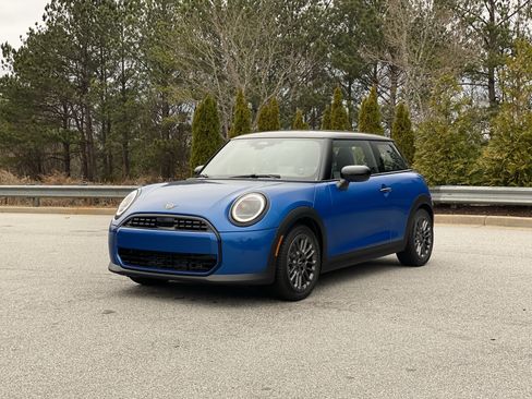 New 2026 MINI Cooper 2-Door Hardtop FWD image 13