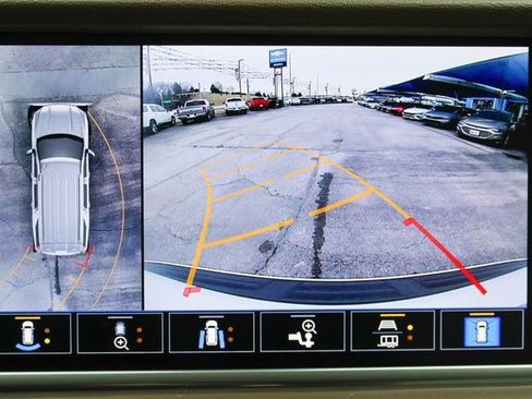 Used 2021 GMC Yukon Denali w/ Denali Premium Package image 41