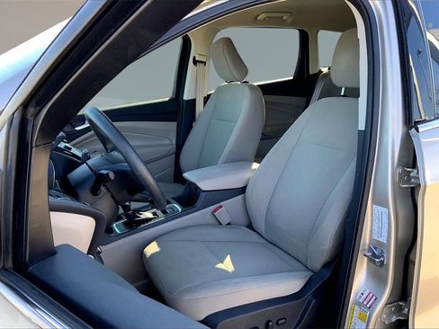 Used 2018 Ford Escape SE image 23