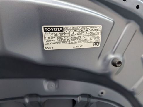 Used 2024 Toyota Corolla SE image 34