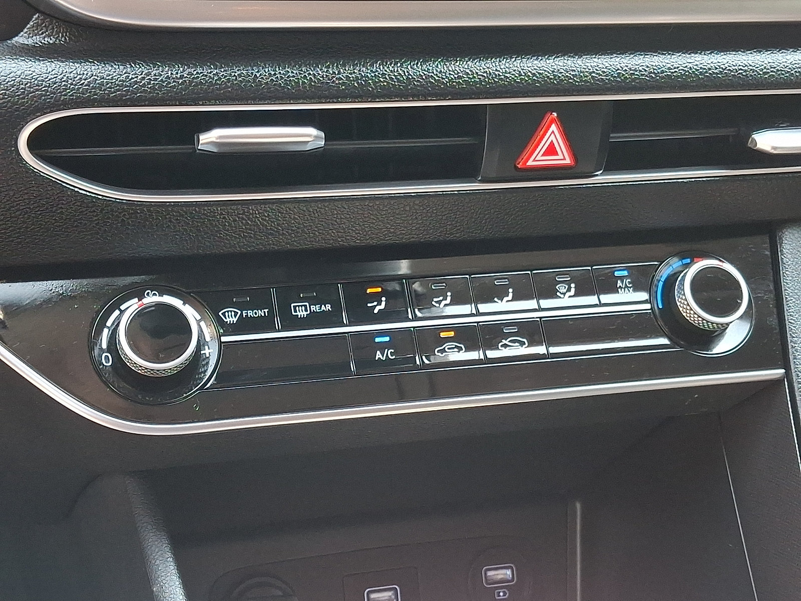 Used 2023 Hyundai Sonata SE w/ Preferred Accessory Package FWD image 16