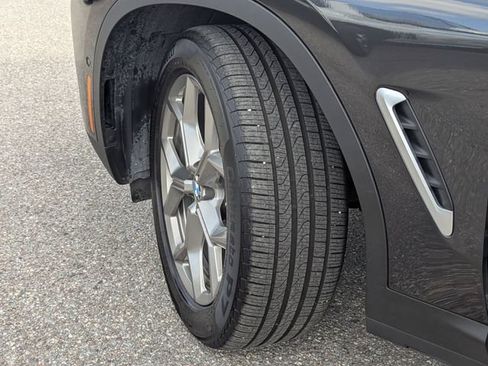 Certified 2025 BMW X4 xDrive30i image 37