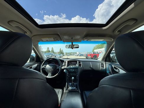 Used 2017 INFINITI QX50 AWD image 23