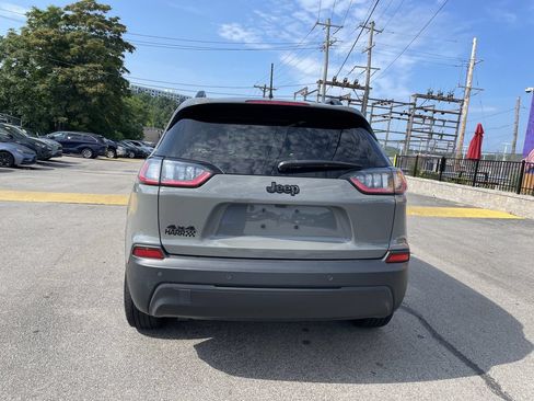 Certified 2023 Jeep Cherokee Altitude Lux w/ Lux Elite Package AWD/4WD image 4