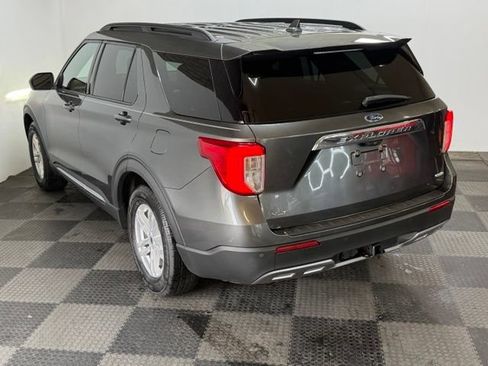 Used 2020 Ford Explorer XLT w/ Equipment Group 202A RWD image 8
