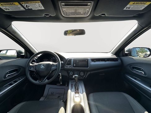Certified 2022 Honda HR-V Sport image 28