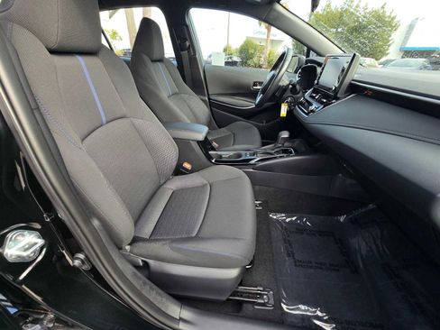 Used 2022 Toyota Corolla SE image 11