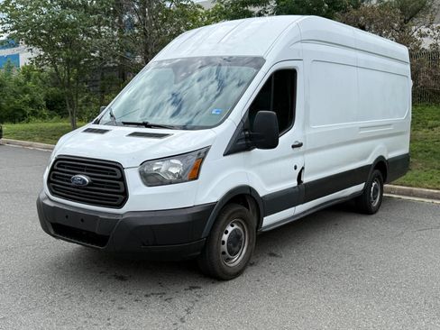 Used 2018 Ford Transit 250 148 High Roof Extended RWD image 3