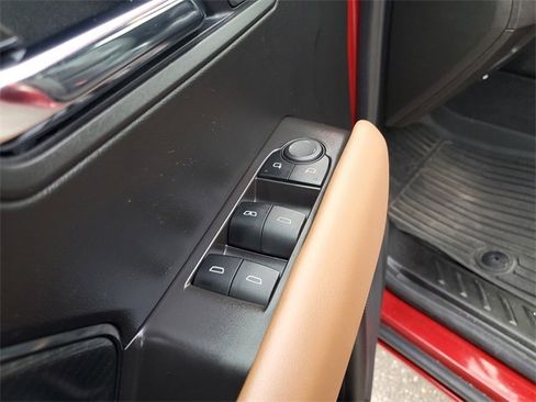 Used 2025 GMC Canyon AT4 w/ Nightfall Edition image 17