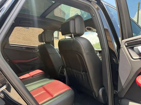 Used 2016 Porsche Macan S AWD/4WD image 13