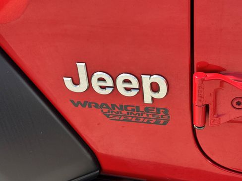 Used 2020 Jeep Wrangler Unlimited Sport S AWD/4WD image 11