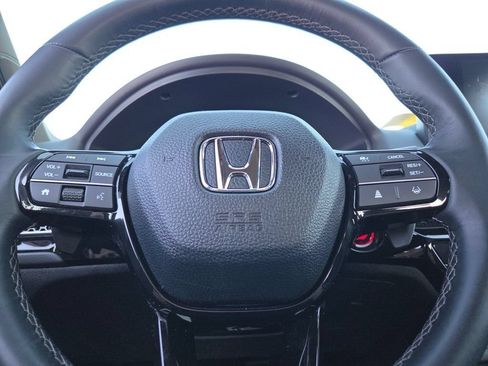 Used 2025 Honda Civic Sport image 29