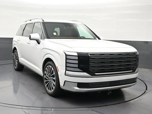 Used 2026 Hyundai Palisade Calligraphy FWD image 8