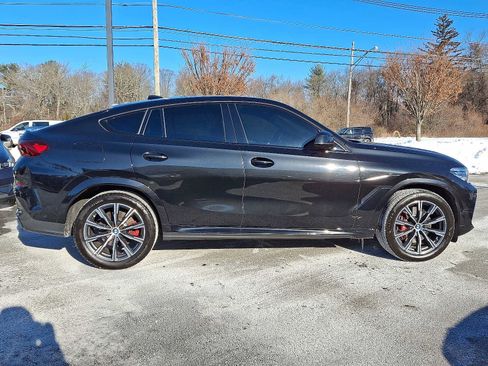 Used 2022 BMW X6 xDrive40i w/ M Sport Package image 8