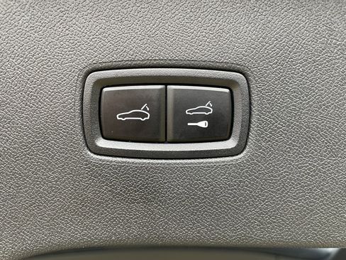 Used 2024 Porsche Cayenne Turbo image 38