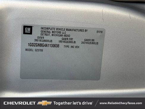 Used 2010 GMC Savana 2500 w/ Preferred Equipment Group image 39