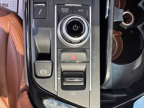 Used 2022 Maserati Levante GT AWD/4WD image 24