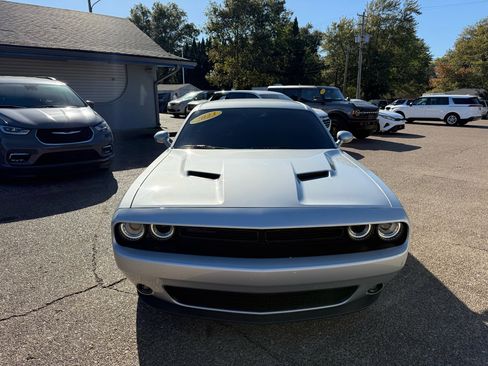 Used 2023 Dodge Challenger SXT w/ Blacktop Package image 2