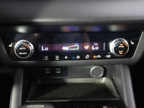 Used 2025 Mitsubishi Outlander ES AWD/4WD image 40
