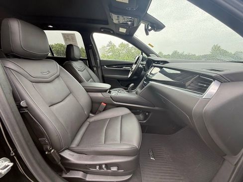 Certified 2024 Cadillac XT6 Premium Luxury AWD/4WD image 30