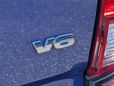 Used 2023 Toyota Tacoma SR5 w/ Technology Package image 12