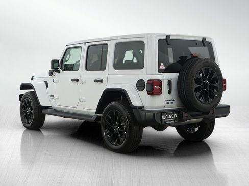 Used 2025 Jeep Wrangler Unlimited Sahara image 3