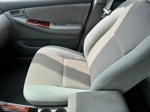 Used 2007 Toyota Corolla LE FWD image 19
