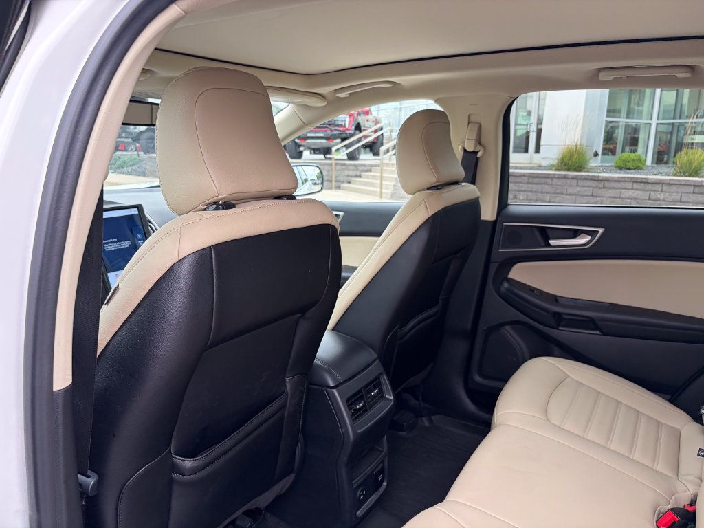 Used 2022 Ford Edge SEL w/ Convenience Package AWD/4WD image 14