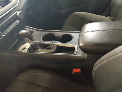 Used 2021 Nissan Altima 2.5 S FWD image 26