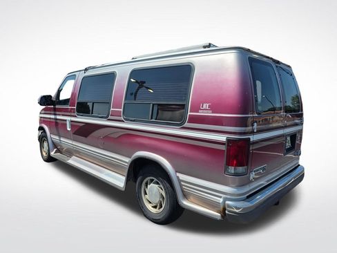 Used 1996 Ford E-150 and Econoline 150 RWD image 7