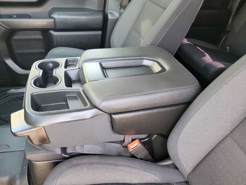 Used 2022 Chevrolet Silverado 1500 Custom Trail Boss w/ LPO, Dark Essentials Package image 12