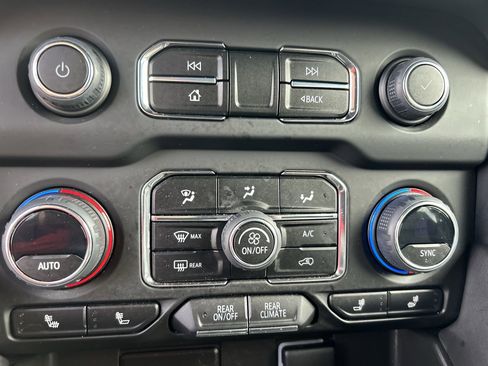 Used 2023 Chevrolet Tahoe Z71 w/ Z71 Off-Road Package image 36