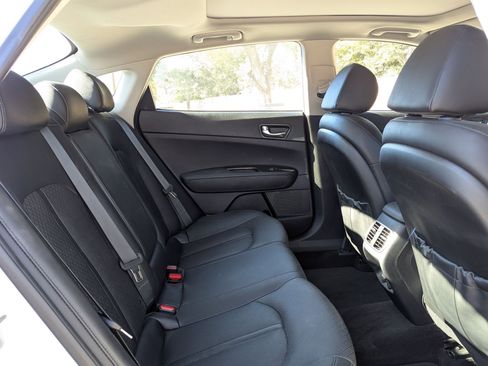 Used 2019 Kia Optima EX w/ EX Premium Package image 24