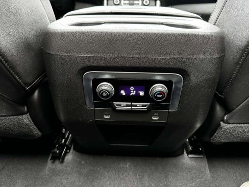 Used 2021 Chevrolet Suburban Z71 image 40