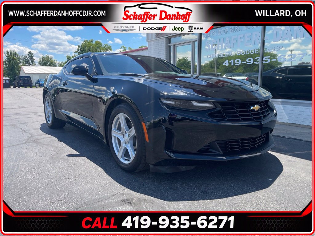 Used 2024 Chevrolet Camaro LT RWD image 1