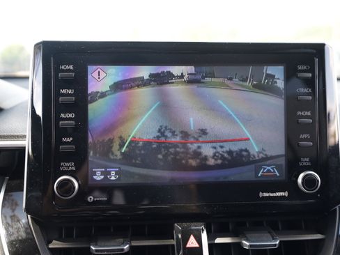 Used 2022 Toyota Corolla Cross XLE w/ Convenience Package FWD image 26