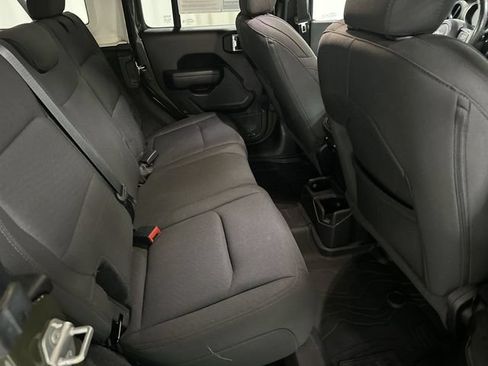 Used 2022 Jeep Wrangler Unlimited Sport AWD/4WD image 17