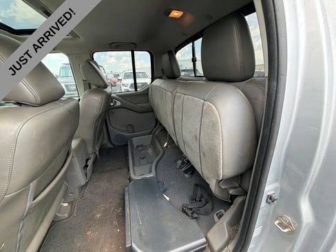 Used 2019 Nissan Frontier SL RWD image 14