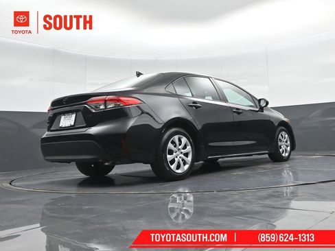 Used 2023 Toyota Corolla LE FWD image 35