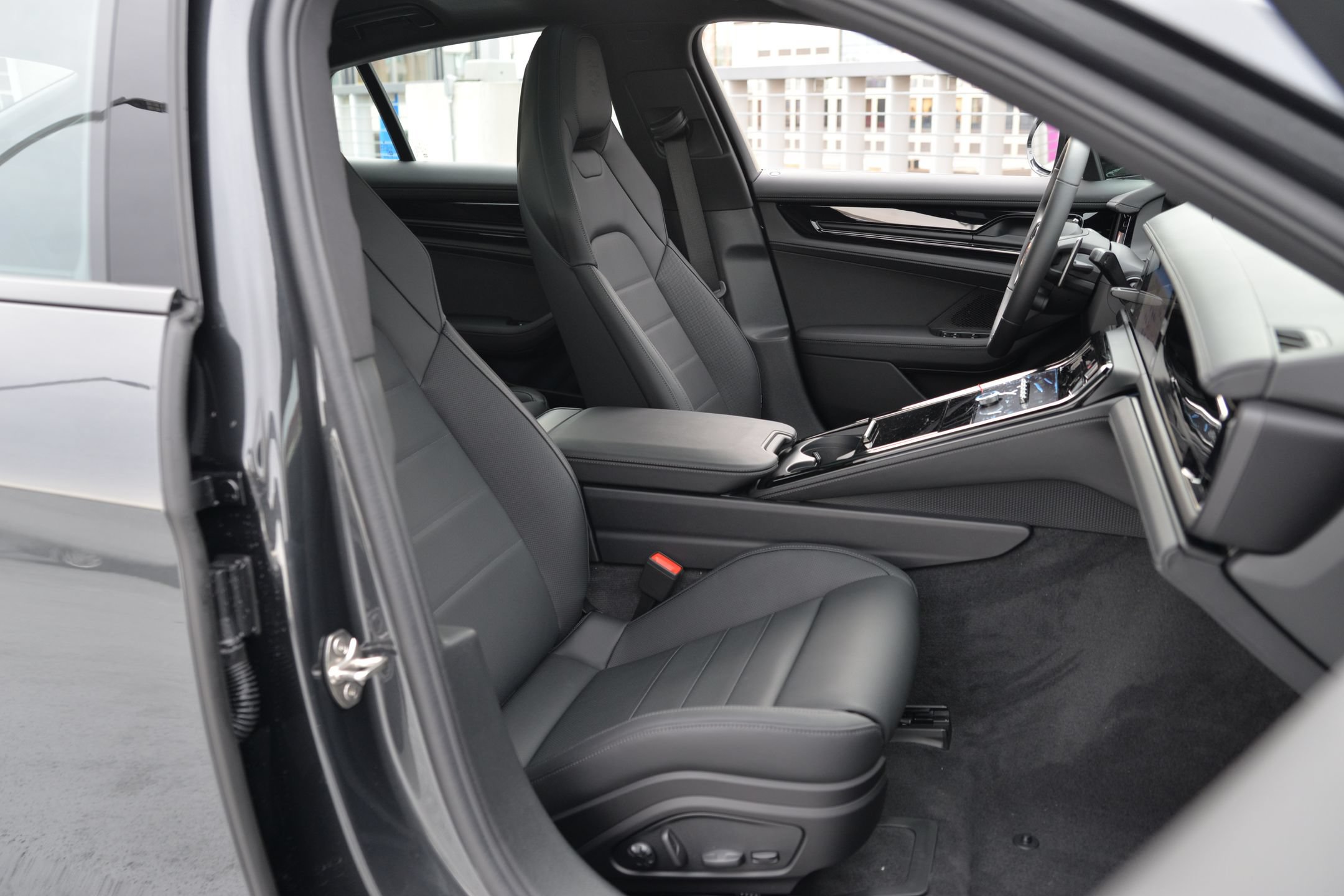 Certified 2026 Porsche Panamera 4 AWD/4WD image 14